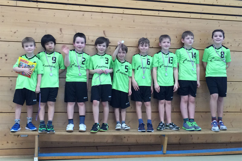 männliche/weibliche F-Jugend    6-8 Jahre